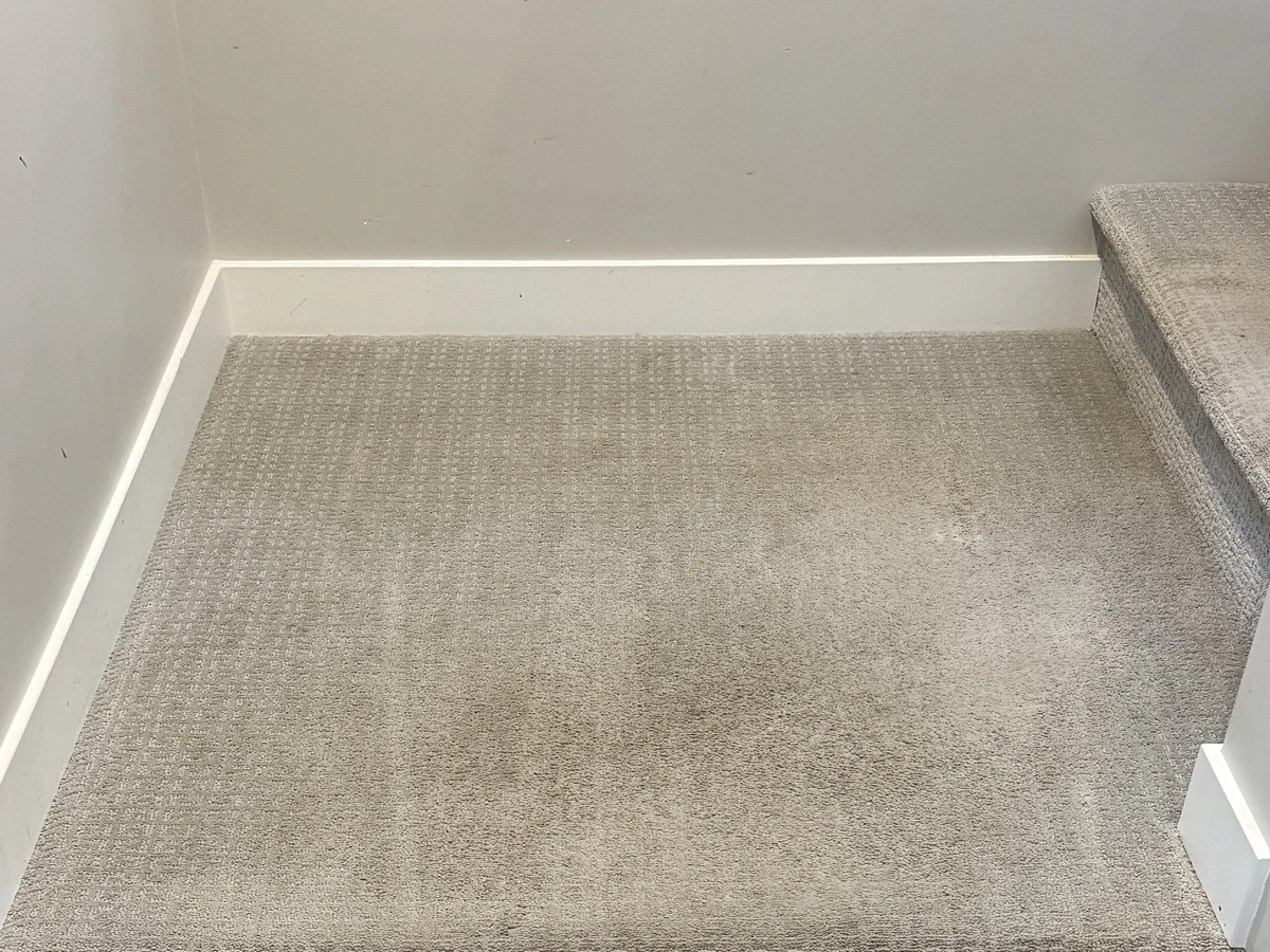 Stair landing carpet — before